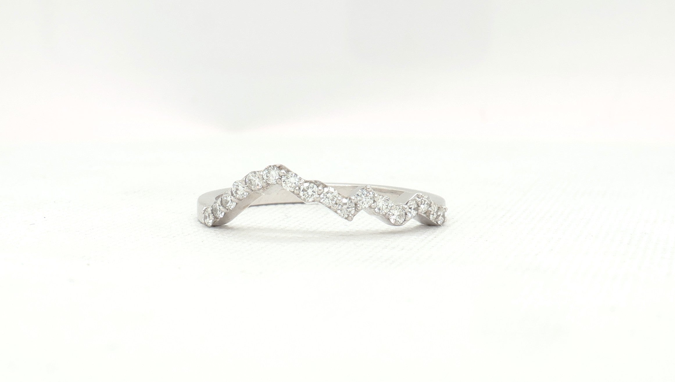 Summit Tracer Band With Natural Color Enhanced Blue Diamonds